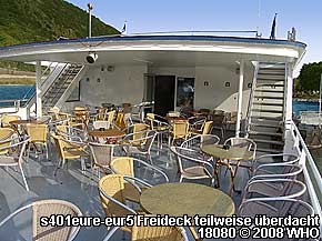 Oberdeck vom Rheinschiff s401eure-eur5 achtern. Links und rechts die Treppen zum oberen gro�en Freideck mit dem 360-Grad-Rundumblick.