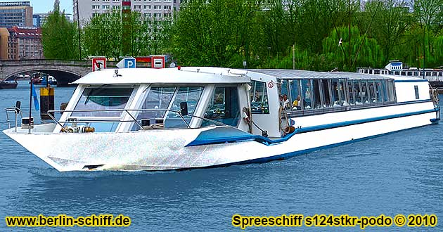 Berlin Schiff mieten  Charterfahrt mit dem Cabrioschiff auf Spree und Landwehrkanal.
