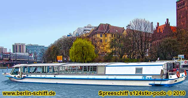Berlin Schiff mieten  Charterfahrt mit dem Cabrioschiff auf Spree und Landwehrkanal.