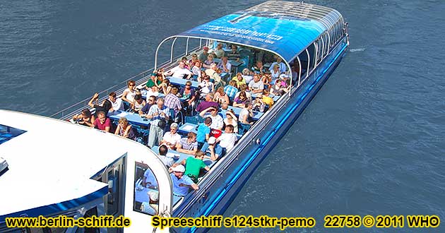 Einraum-Glasdachschiff s124stkr-pemo Spreefahrt in Berlin auf Spree und Landwehrkanal bis 78 Personen.