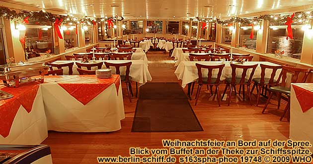 Berlin Mitte Schiffbauerdamm Schiff mieten Grillschiff Partyschiff Partyboot Grillboot Spree