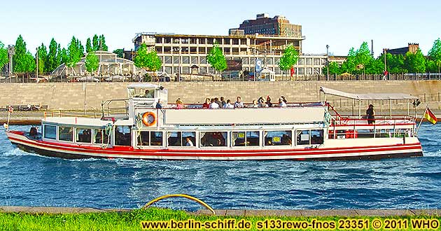 Berlin Charlottenburg Schiff mieten Grillschiff Partyschiff Partyboot Grillboot Jannowitzbrcke Friedrichshain Moabit Historischer Hafen