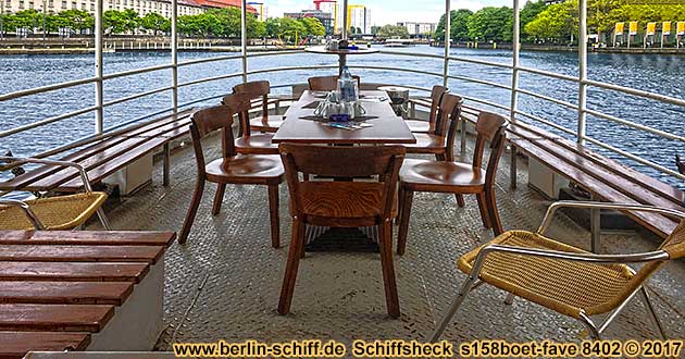 Berlin Schiff mieten Grillschiff Partyschiff Partyboot Grillboot auch im Winter