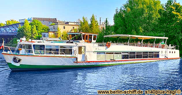 Berlin Spandau Lindenufer Schiff mieten Partyschiff Partyboot Grillboot Spree Havel