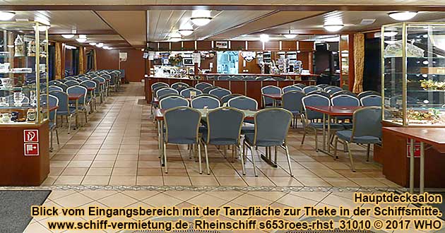 Rheinschiff s653roes-rhst Hauptdecksalon, Blick vom Eingangsbereich mit der Tanzflche zur Theke in der Schiffsmitte.