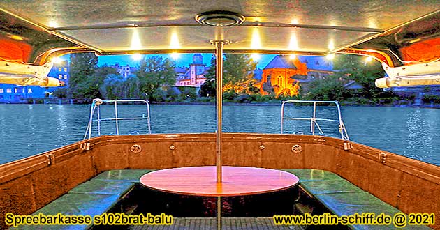 Berlin Kpenick Schiff mieten Jannowitzbrcke Friedrichshain Moabit Historischer Hafen