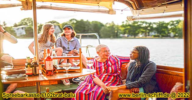 Berlin Kpenick Schiff mieten Jannowitzbrcke Friedrichshain Moabit Historischer Hafen