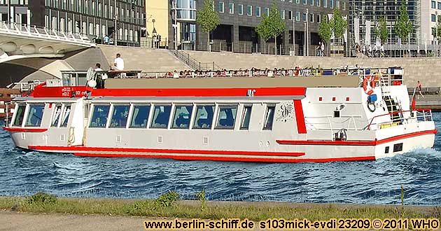 Berlin Schiff mieten Grillschiff Partyschiff Partyboot Grillboot Spree Friedrichshain