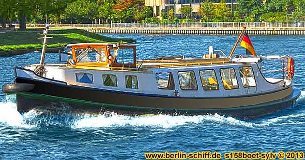 Berlin Mitte Charlottenburg Schiff mieten Grillschiff Partyschiff Partyboot Grillboot Spree Barkasse auch im Winter